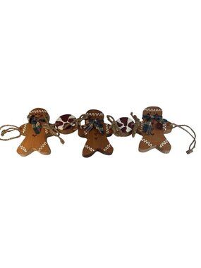 Wooden Gingerbread Man Garland Rustic Christmas Decor 13 Inches Long 4" Tall